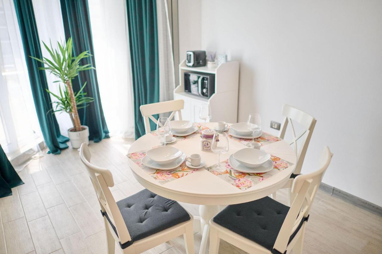 Provence Apartment In Spa N Pool Resort Mamaia Exterior foto